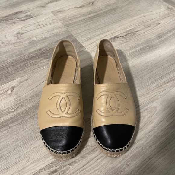 CHANEL Espadrilles - Picture 2 of 6